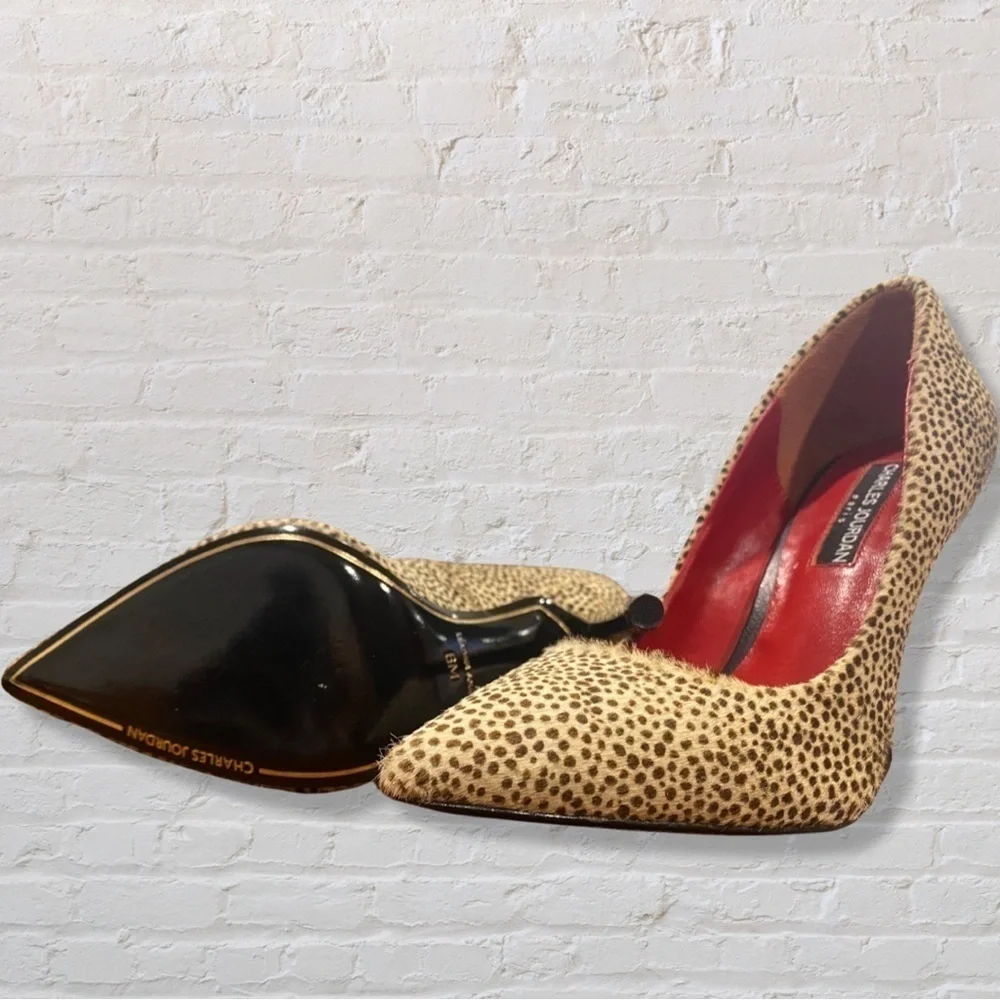 Charles Jourdan animal print pointy toe heels Size: 6